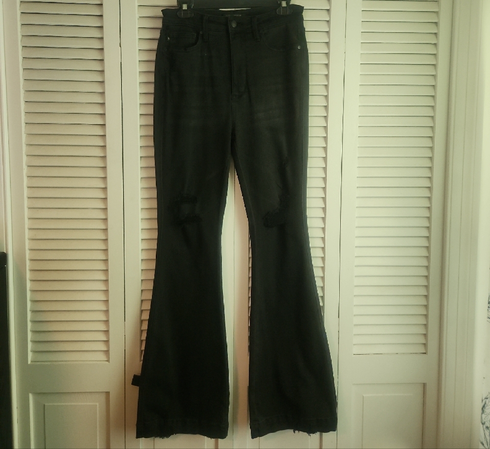 Black Flared Jeans